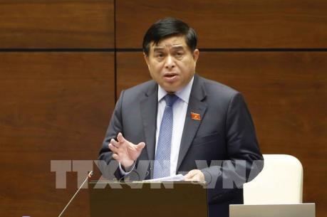 Bộ trưởng Bộ Kế hoạch và Đầu tư giải trình về kế hoạch đầu tư công