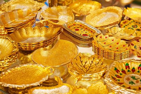 Giá vàng hôm nay 30/10 giảm nhẹ