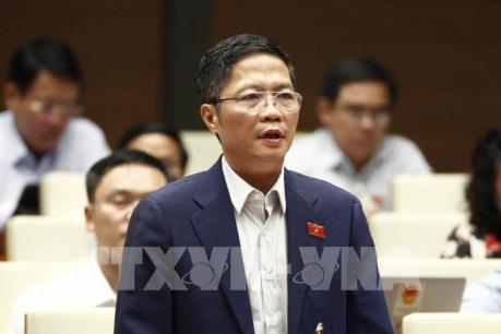 Bộ trưởng Công Thương trả lời chất vấn nhiều vấn đề "nóng"