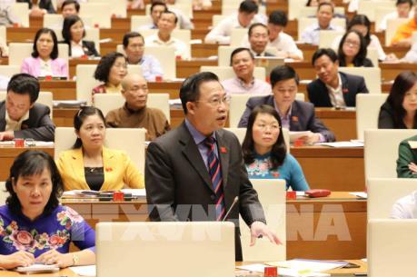 Chủ tịch Quốc hội đề nghị sửa ngay quy định phản cảm, gây bức xúc trong xã hội