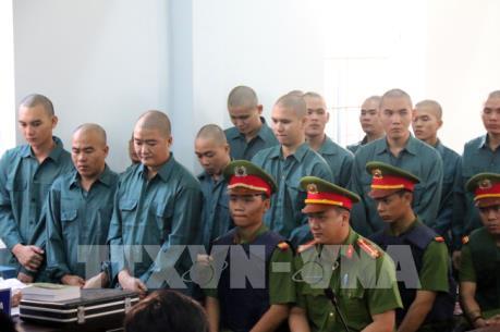 Xét xử sơ thẩm 30 bị cáo gây rối trật tự công cộng tại tỉnh Bình Thuận