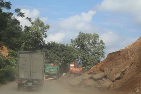 Dự án nâng cấp Quốc lộ 217 thi công ì ạch