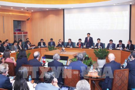 Hà Nội hoan nghênh doanh nghiệp Pháp đầu tư vào lĩnh vực xử lý rác thải