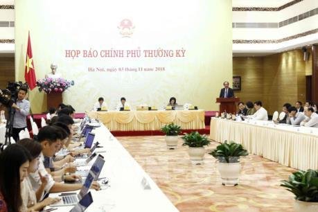 Họp Chính phủ thường kỳ tháng 10: Không lơ là trước những thành tích