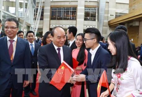 Thủ tướng Nguyễn Xuân Phúc đến Thượng Hải, tham dự CIIE 2018