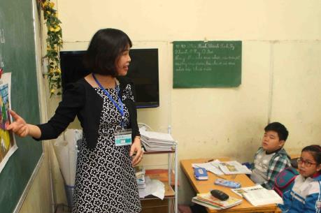 Cà Mau thông tin về việc cắt hợp đồng đối với 1.400 giáo viên