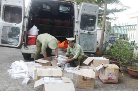 Quảng Nam bắt giữ 2000 bao thuốc lá nhập lậu