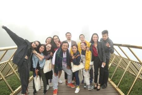 Dàn sao Việt hội ngộ tại Cầu Vàng