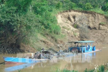 Hà Nội "siết" quản lý khai thác khoáng sản và kinh doanh bến bãi