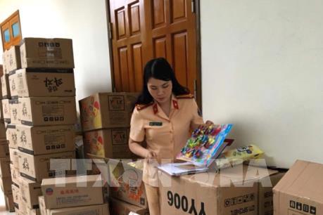 Thanh Hóa: Bắt giữ 1,7 tấn bánh kẹo không có giấy tờ hợp pháp