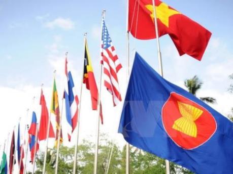 Hội nghị Cấp cao ASEAN: Thảo luận về hợp tác kinh tế, thương mại và đầu tư