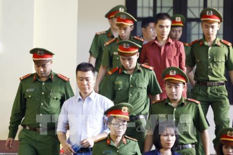 Tiếp tục phiên tòa xét xử vụ đánh bạc nghìn tỷ qua mạng