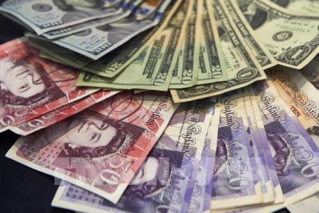 Đồng bảng Anh sụt giá mạnh trước nguy cơ Brexit "cứng"