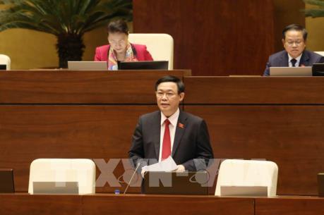 Đại biểu Quốc hội cho ý kiến về sửa đổi Luật Đầu tư công