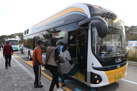 Seoul bắt đầu thí điểm xe buýt chạy bằng hydro