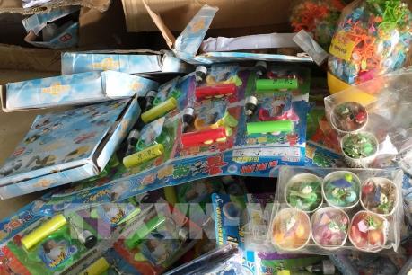 Bắt lô hàng đồ chơi trẻ em nhập lậu ở vùng biên Móng Cái