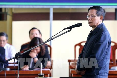 Vụ án đánh bạc qua mạng: Bị cáo Phan Văn Vĩnh ân hận vì làm liên lụy đến nhiều người