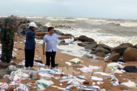 Đêm nay, tâm bão số 9 ngay trên vùng biển các tỉnh từ Bình Thuận đến Bến Tre
