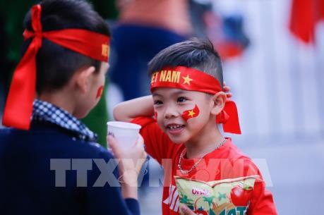 Cổ động viên tiếp lửa cho đội tuyển Việt Nam trong trận gặp Campuchia