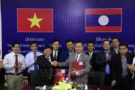  TTXVN bàn giao hệ thống trang thiết bị kỹ thuật cho Thông tấn xã KPL, Lào 