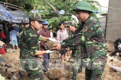 Ảnh hưởng bão số 9: Nhiều nơi ở Khánh Hòa bị cô lập