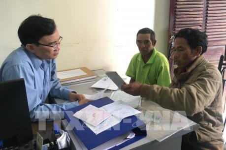 Cảnh báo lừa đảo chuyển đổi sổ đỏ, vỡ hụi ở vùng dân tộc thiểu số