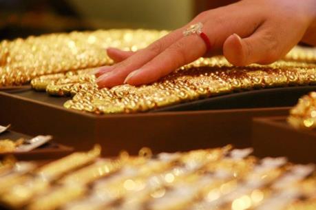 Giá vàng hôm nay tiếp tục giảm