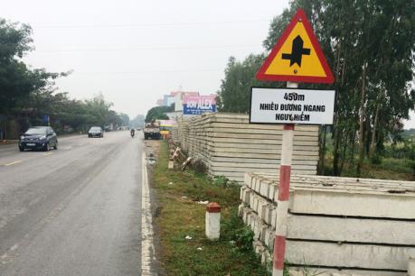 Giải tỏa vi phạm hành lang an toàn quốc lộ 38