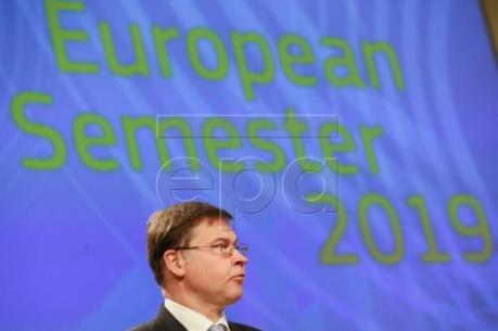 EC: Italy không đủ điều kiện để tránh các biện pháp trừng phạt