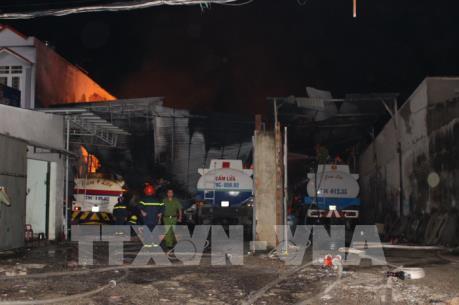 Khởi tố vụ cháy xe bồn chở xăng dầu làm 6 người chết ở Bình Phước