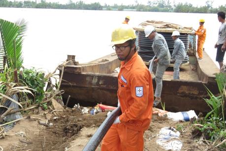 “Ốc đảo” Cồn Phụng – Trà Vinh đã có điện lưới quốc gia