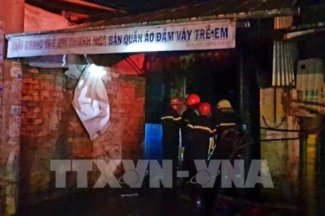 Khu nhà trọ cháy lớn trong đêm khiến một người tử vong ở Thành phố Hồ Chí Minh