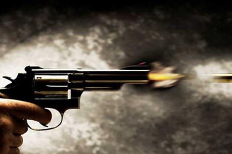 Nổ súng tại trụ sở UBND phường, một người phụ nữ tử vong