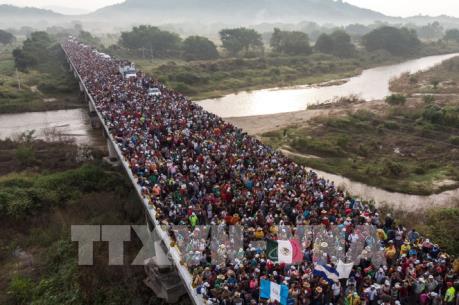 Mỹ và Mexico cam kết giải quyết vấn đề người di cư