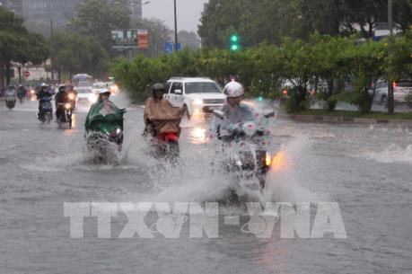 Mưa lớn kéo dài gây ngập nhiều khu vực tại Tp. Vinh