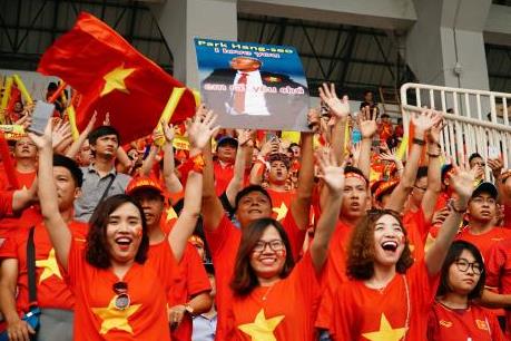 Chung kết AFF Cup 2018: Giấc mơ anh hào sau 10 năm chờ đợi