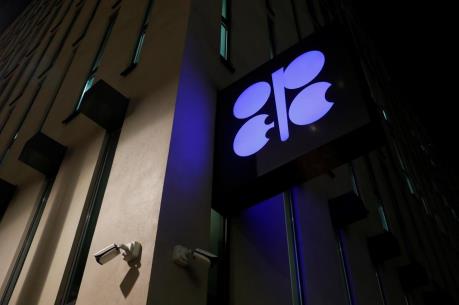 OPEC xem xét quan điểm các nước trước khi quyết định cắt giảm sản lượng dầu
