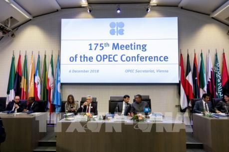 Iran "bật đèn xanh" cho kế hoạch cắt giảm sản lượng của OPEC