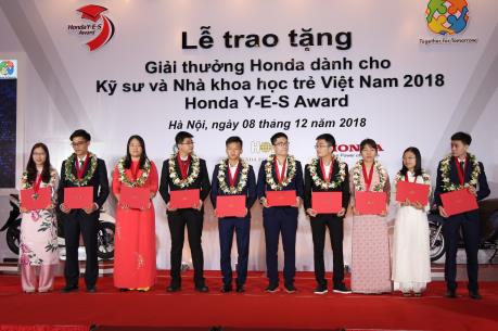 Honda trao giải thưởng cho các kỹ sư và nhà khoa học trẻ Việt Nam 2018