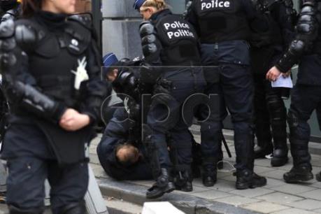 70 người bị bắt giữ trong cuộc biểu tình "Áo vàng" ở Brussels