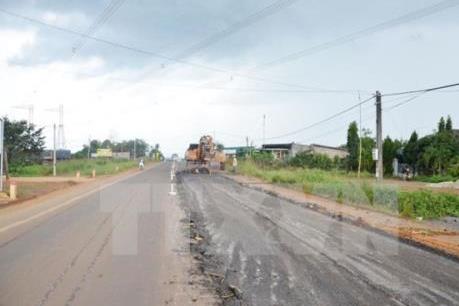 Bộ Giao thông Vận tải yêu cầu khẩn trương sửa chữa mặt đường hư hỏng tại Quốc lộ 1