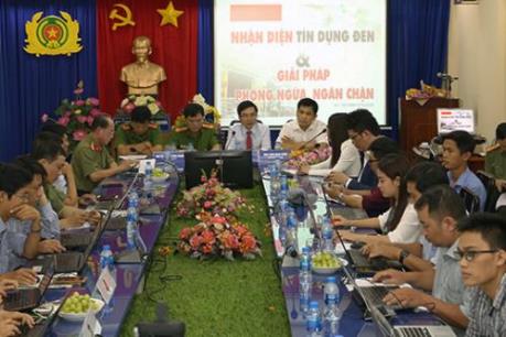 Làm gì để chặn tín dụng đen?