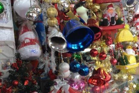 Sôi động thị trường Noel
