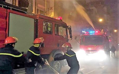 Hà Nội: Cháy quán karaoke đã đình chỉ hoạt động