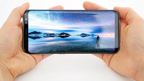 IHS Markit: Màn hình OLED chiếm hơn 60% thị phần màn hình smartphone toàn cầu