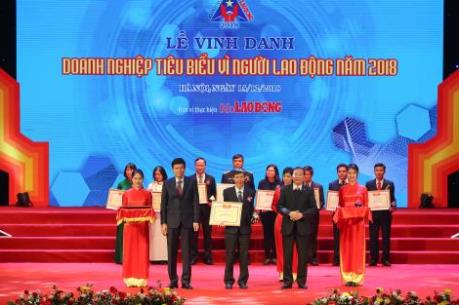 Đạm Cà Mau liên tiếp được vinh danh “Doanh nghiệp tiêu biểu vì người lao động”