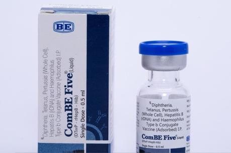 Tiêm vắc xin ComBE Five trên toàn quốc từ cuối tháng 12