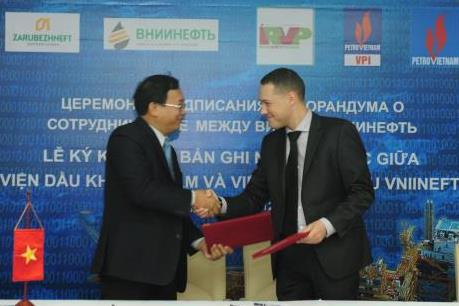 VPI và VNIINEFT hợp tác nghiên cứu nâng cao hệ số thu hồi dầu 