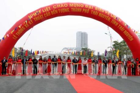 Thông xe cây cầu lớn và hiện đại nhất Thái Nguyên