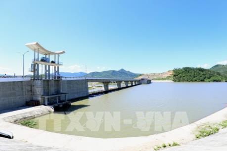 Không làm ảnh hưởng đến nông dân khi chuyển từ phí sang giá thủy lợi